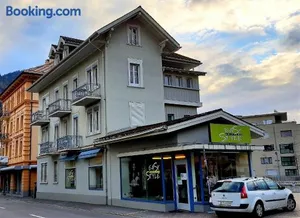 Image of Interlaken Central 4