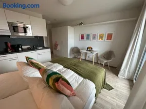 Image of Komfortables, barrierefreies Appartement mit sonnigem Balkon in der Nähe von Flughafen und Messe 30