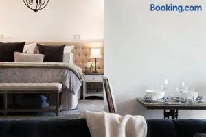 Image of Provence Spa Villa 2