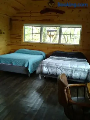 Image of Peaceful Valley Haven Tree House