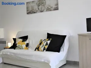 Image of Studio en RDJ avec jardin, plage à 3m, clim et parking, Villeneuve-Loubet - FR-1-252A-74