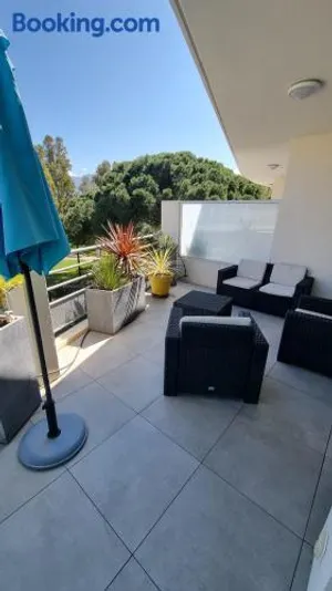 Image of Magnifique appartement traversant à 300 m de la plage