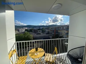 Image of Appart T2 avec parking, loggia, vue Puy de Dôme