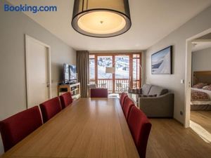 Image of Appartement cosy 3 chambres avec piscine, spa et parking - Arcs 1800 - FR-1-352-32