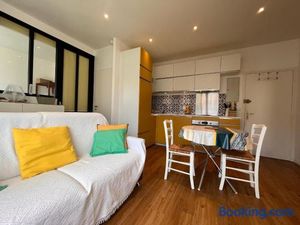 Image of Appartement lumineux 1 chambre au cœur de Saint-Jean-de-Luz, proche plage et halles - FR-1-239-890