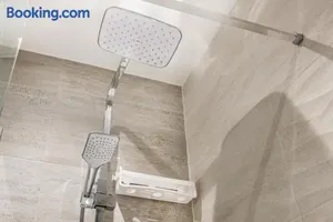 Image of Luxurious Flat at Leicester Town