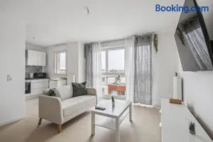 Image of Chic and spacious apart with parking