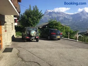 Image of Chalet Mirador appartement vue panoramique SITUÉ À 25 kms de CHAMONIX