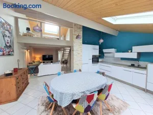 Image of Appartement Cosy au Centre-Ville - Idéal pour Explorer Nancy et Verdun! - FR-1-585-84