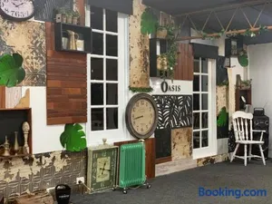 Image of The Oasis Tamworth