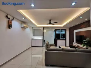 Image of Permas 14min to MidValley 10pax WiFi TV Box 4BRoom