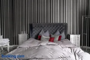 Image of Little Suite