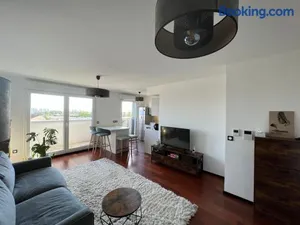 Image of Peaceful and Cosy Flat with Secured Free Parking and Balcony