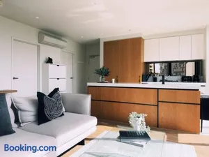 Image of South Yarra Boutique Apartment - Spa & Parking