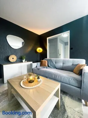Image of RedLounge