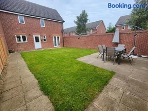 Image of Lakeside-Dakota 3bed house 2bath parking M27 J5 Southampton Airport sleeps 6