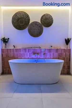 Image of Suite Meraki - Luxe & Voyage - Jacuzzi & Cinéma