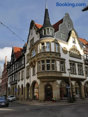 Image of Paul Deter Haus