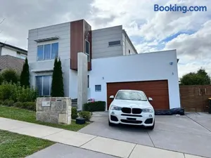 Image of Gungahlin Luxe 5 Bedroom 2 Storey Home with Views Canberra