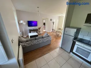 Image of Charmant appartement RDC familial ou pour le travail