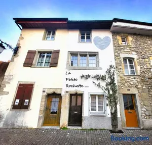 Image of La Petite Rochette