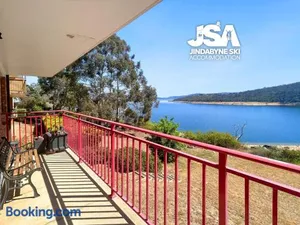 Image of Pontis Lodge 3