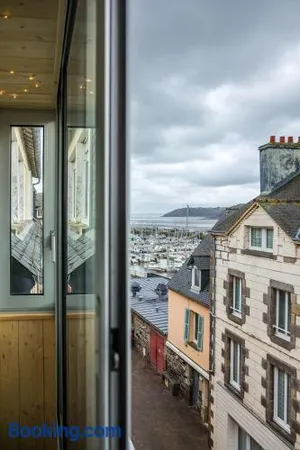 Image of Escapade en Bord de mer avec Sauna et Spa Privés