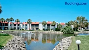 Image of Runaway Bay 184 - 1652814