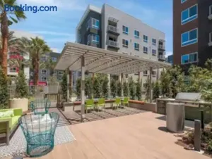 Image of Cozy 2bd Apt Near Disneyland Anaheim Conv Center