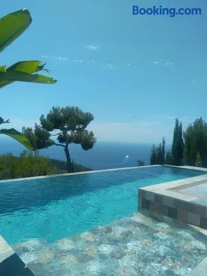 Image of Èze - Appartement dans bas de villa avec piscine près de Monaco