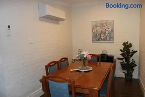 Image of The Cosy House - Central Albury