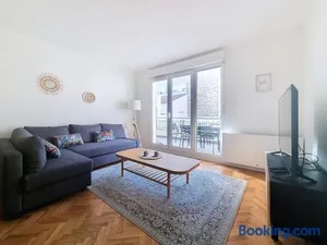 Image of 6P/terrasse/2 car parks/5min Paris