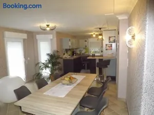 Image of Großzügige Ferienwohnung am Waldesrand im Seenland
