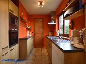 Image of Waimes Forest-Edge Escape