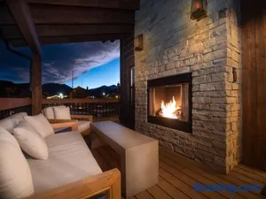 Image of Blissful Mountain Getaway Steps to Lake Estes, Indoor Outdoor Fireplace