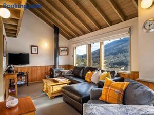 Image of Banjo 4 Two Bedroom with Loft real fireplace and mountain views