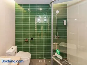 Image of GreenTree Inn Dalian Airport New District Xinzhaizi Express Hotel