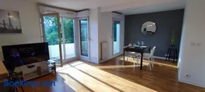 Image of Design 3 bedrooms appartment, near Champs Elysees