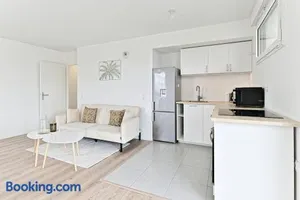 Image of Spacieux 3 chambres avec balcon - Colombes