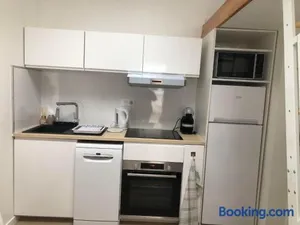 Image of F2 équipé, 15mn de Paris, parking, climatisation