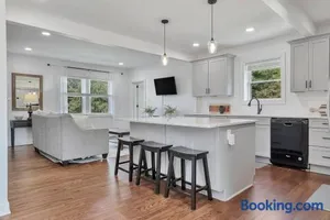 Image of The Forest Hill Getaway With A Gourmet Kitchen