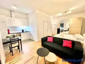 Image of Zurich City Dream Studio SH04L