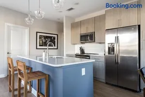 Image of Kasa FreeMoreWest Charlotte