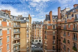 Image of The Paris 15 Place