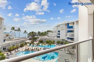 Image of Hamptons Meets Hervey Bay In Upmarket Resort - Ocean Views