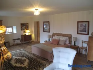 Image of Charmante maison d'hôtes avec salle de sport et repas maison - FR-1-582-507