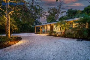 Image of Beautiful Glam Mid-Century 1 block from Sarasota bay with Firepit