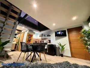 Image of Capsule Safari - Jacuzzi - Nintendo Switch - Netflix & Home cinéma - Pouf géant - Filet suspendu
