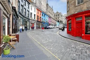 Image of West Bow - Comfy 2 bed on West Bow overlooking Grassmarket
