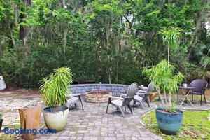 Image of 3652 Francis Street